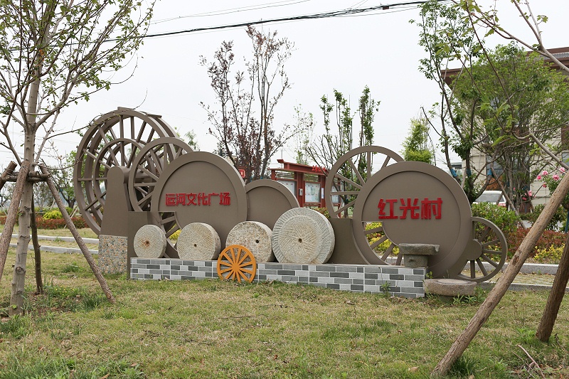 標(biāo)識(shí)標(biāo)牌公司：大中小型標(biāo)識(shí)標(biāo)牌的制作-千帆標(biāo)識(shí)，行業(yè)經(jīng)驗(yàn)15年，為400+企業(yè)或市政單位提供標(biāo)識(shí)系統(tǒng)解決方案。